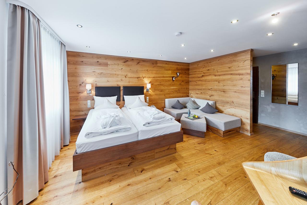 Die Reichsstadt - Hotel Spa Und Restaurant ゲンゲンバッハ エクステリア 写真